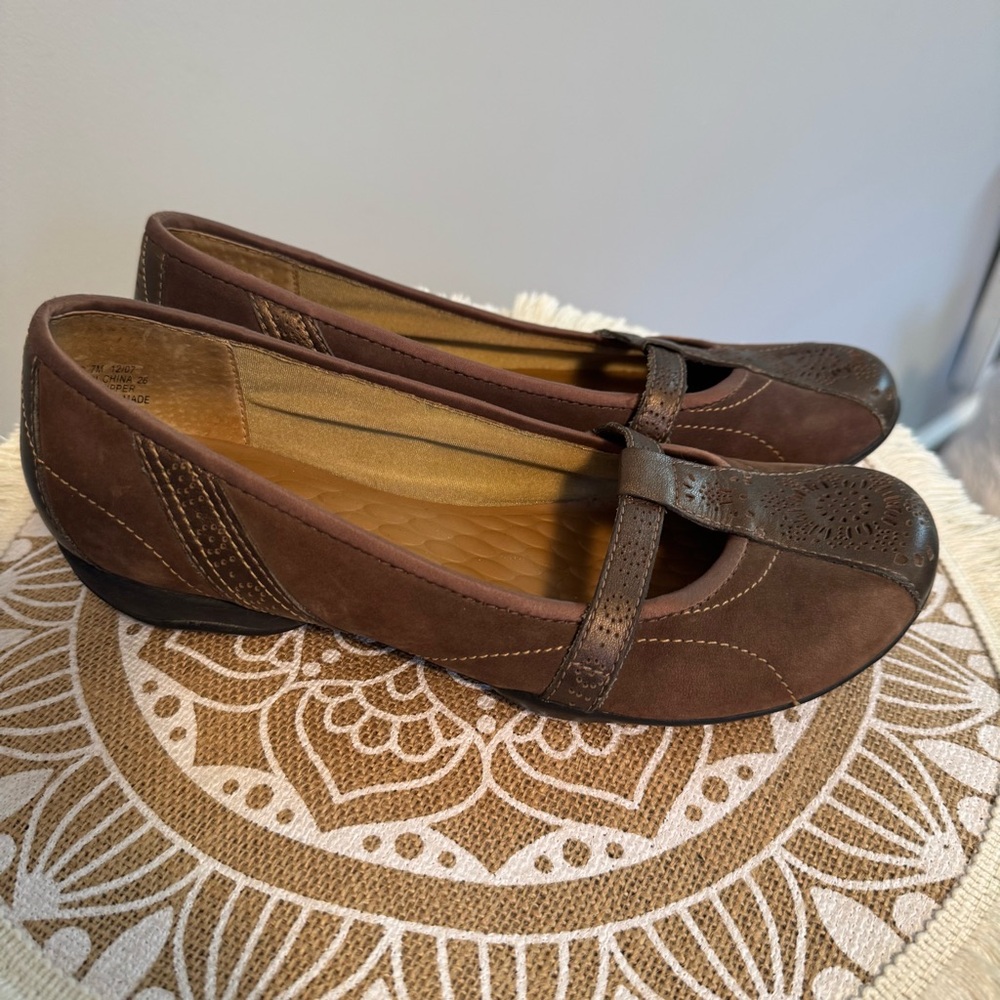 PRIVO by CLARKS Women's Flats Shoes Brown LEATHER size 7